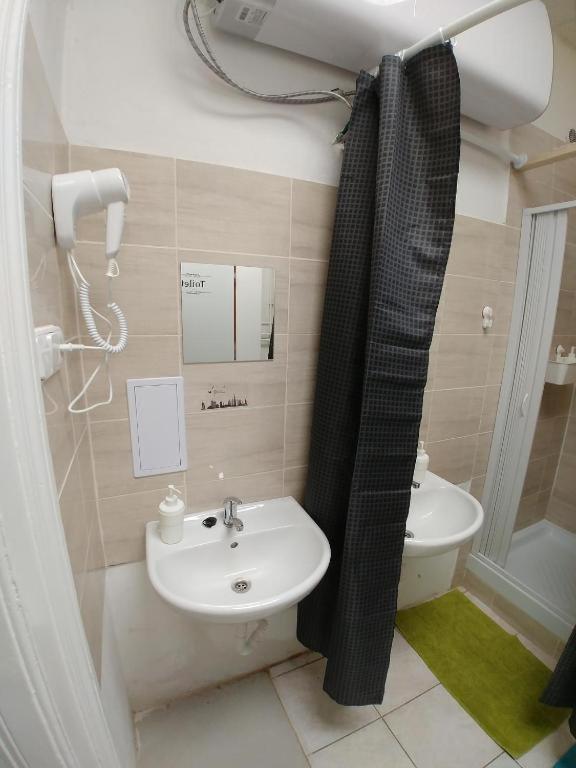 Cozy Rooms, 10 Min By Walk To The Center דירה *