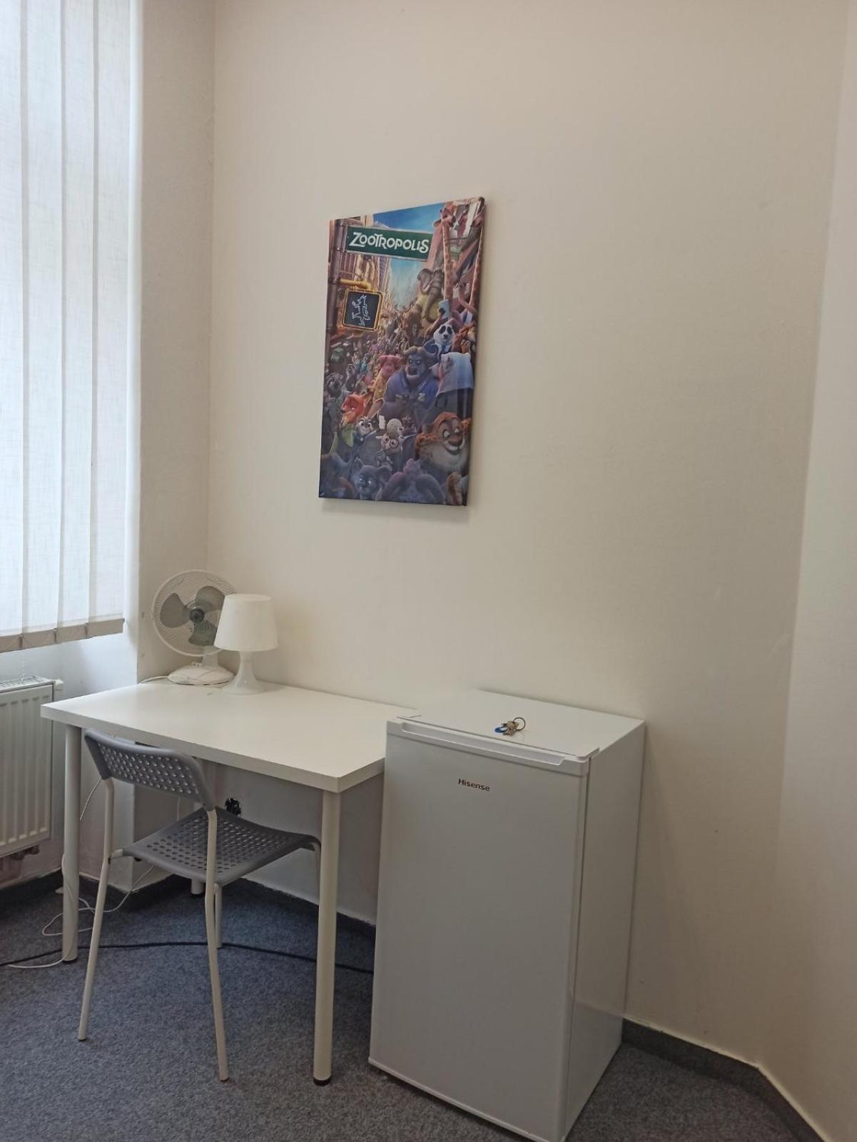 Cozy Rooms, 10 Min By Walk To The Center ברנו
