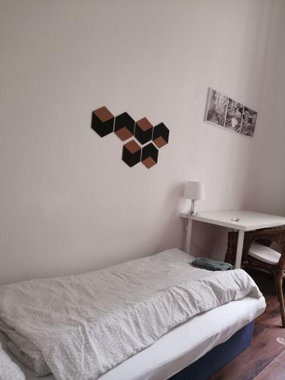 Cozy Rooms, 10 Min By Walk To The Center דירה