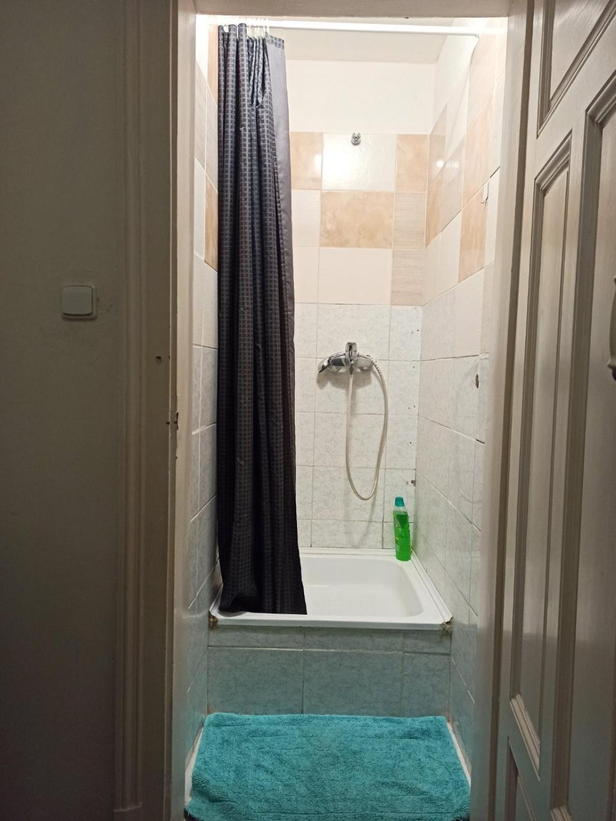 Cozy Rooms, 10 Min By Walk To The Center ברנו