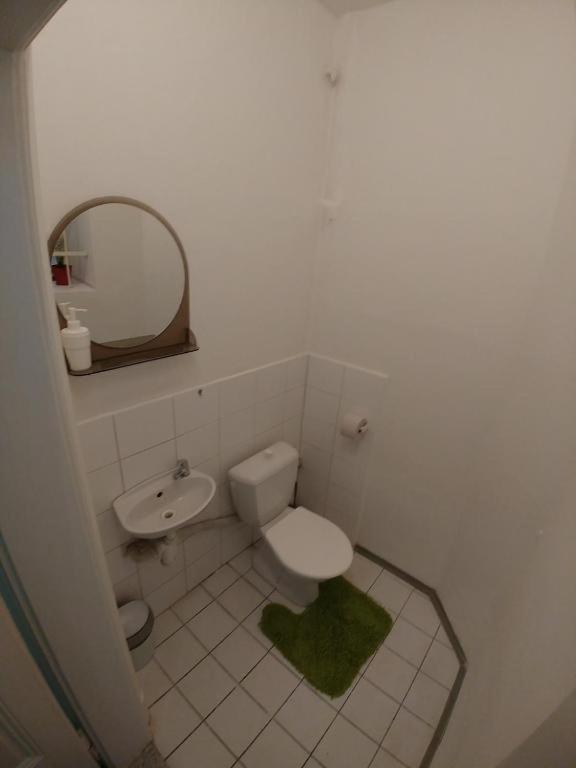 Cozy Rooms, 10 Min By Walk To The Center *